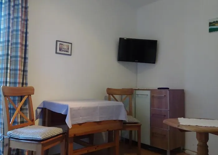 Christl, Haus Pensionat