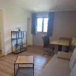 Christl, Haus