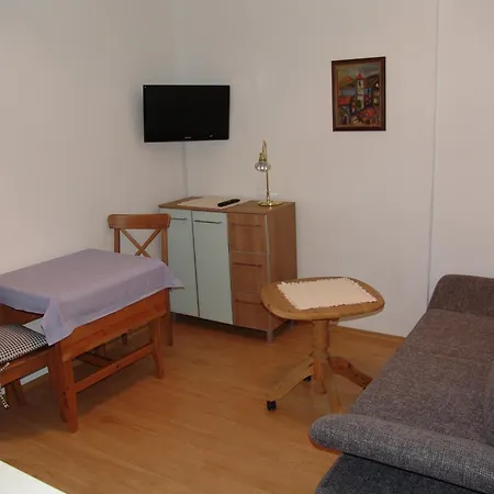 Christl, Haus 게스트하우스 3*